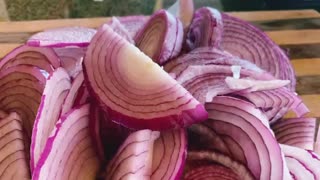 Hummus with onions