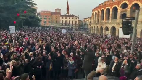 ROMA GLI OVER50 IN CORO BRUNETTA DACCI LA MULTA