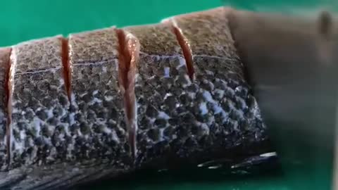 Have you ever tried this #fish cutting technique? 😯