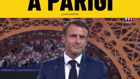 Macron fischiato a Parigi