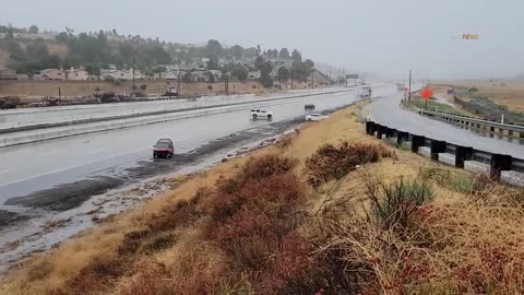Video captures cars spinning out of control on 5 Freeway