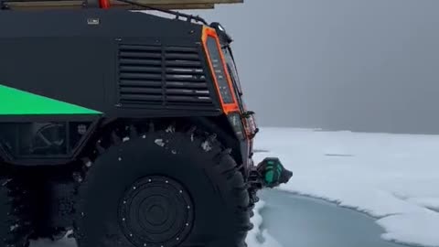 Snow driving anti-skid tire