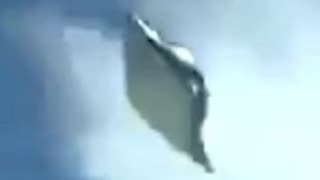 Real UFO videod by small plane pilot