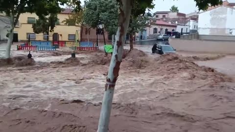 Madrid in Ruins🔴- Apocalyptic Scenes as Deadly Flash Floods Ravage Spain