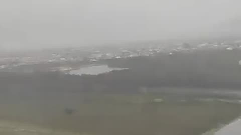 Derrapagem em Florianópolis é flagrada em vídeo dentro do avião