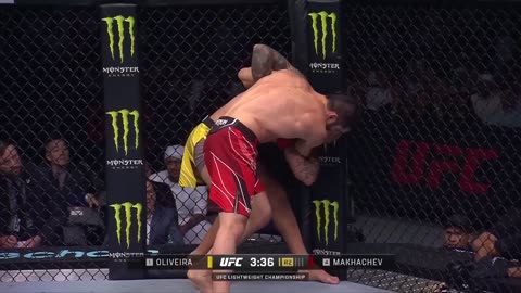 Islam Makhachev vs. Charles Oliveira: full fight