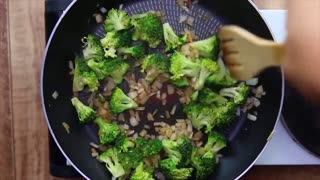 Tastiest broccoli & shrimps stir fry - no more chinese take-outs ever again!