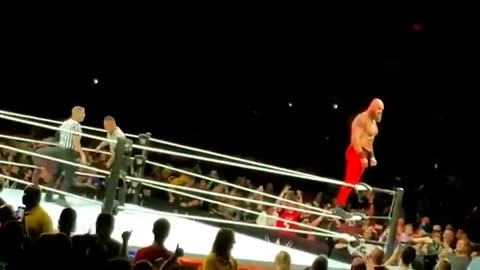 Braun Strowman destroys omos WWE live event 2022