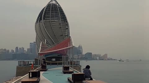 Feel the cold breeze #victoriaharbor #littledubaiinhongkong #ofwhongkong #short #viral