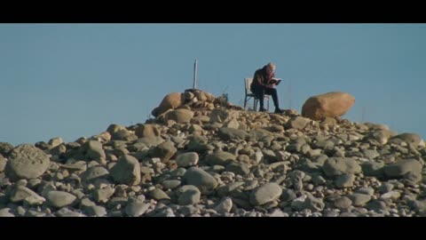 Trevor Daniel - Falling (Official Music Video)