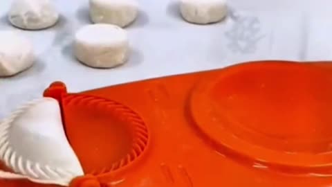 Dumpling Maker