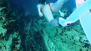 Freediving in the limestone cliff of BARRACUDA LAKE , PHILIPPINES!