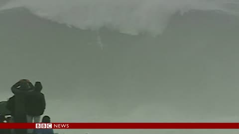 GIANT NAZARE WAVE