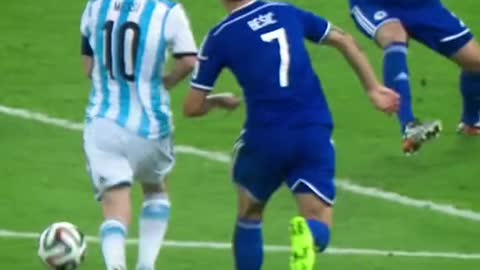 That’s a violation right there 😤 #Messi #leomessi #Argentina #seleccionargentina