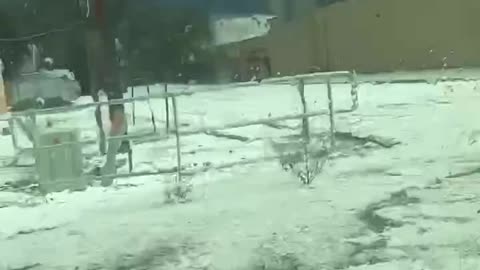 USA: Heavy hailstorm reported in Las Vegas, New Mexico this afternoon