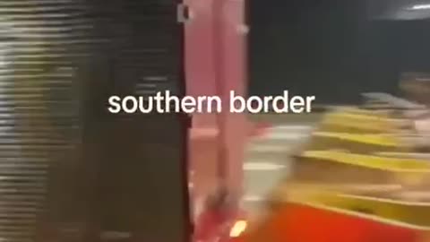 Trucks filled with illegal immigrants smashing straight through southern border in Arizona