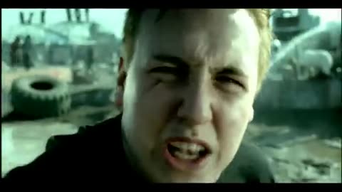 Papa Roach - She Loves Me Not