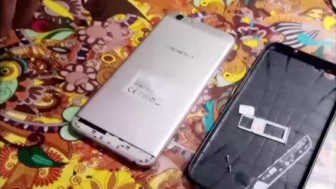 Open casing oppo f1s