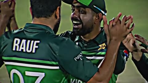 What a review of Pakistan and what a reaction of baber azam