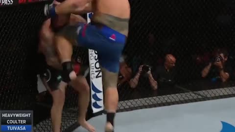 Tai Tuivasa won his debut with a flying knee KO