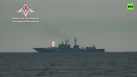 Right on target! Russian frigate test-fires ‘Otvet’ anti-submarine missile