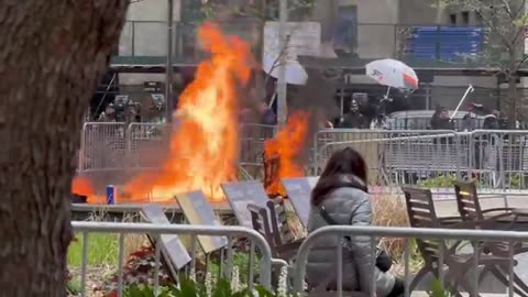 Additional footage of man setting himself on fire outside of Trump trial 🔥🔥🔥🔥