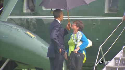 What happened when only president Obama has on Umbrella?