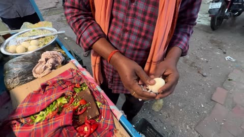 Popular Massive Boiled Egg Fry of Bihar - Patna Street Food