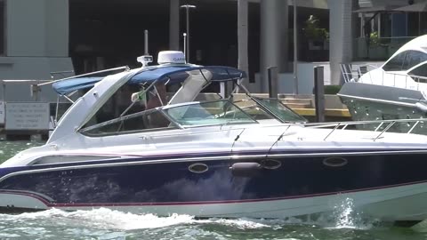 WARNING: Don't Watch This Video! - Boats Arriving And Leaving From The Miami River Near Miami Beach