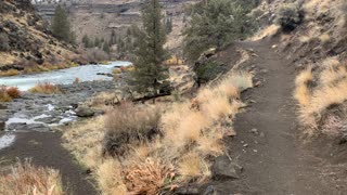 Central Oregon – Steelhead Falls – River Panorama – 4K