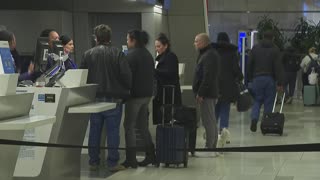 Airlines offer waivers to travelers ahead of winter storm