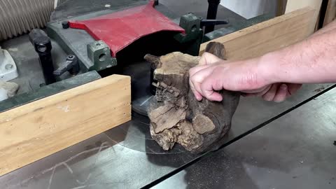 WOODWORKING Making a cutting board.