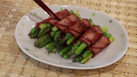 Aspara Bacon Recipe - Japanese Cooking 101