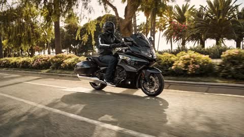 8 Best New & Updated Touring Motorcycles For 2022 - In Price Order!