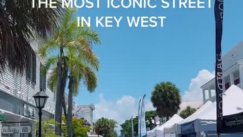 WALKING DOWNTHE MOST ICONIC STREETIN KEY WEST