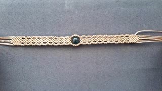 How to make a macrame bracelet