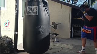 500 Pound Punching Bag Workout Part 64. 2 Minute Round Of Muay Thai!