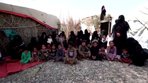 Yemenis who fled Marib fighting wait help
