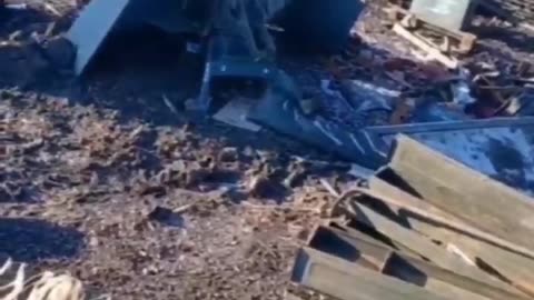 Ruští vojáci našli u Artěmovsku minou vyhozené do povětří americké M113 se třemi mrtvolami bez hlav