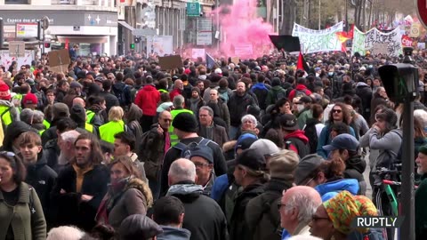 Lyon / France: Police use water cannon, tear gas against pension reform protesters - 28.03.2023