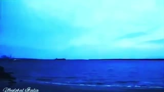 UFO - Hitting The Water