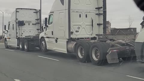3 trailers hitched together( is this safe)