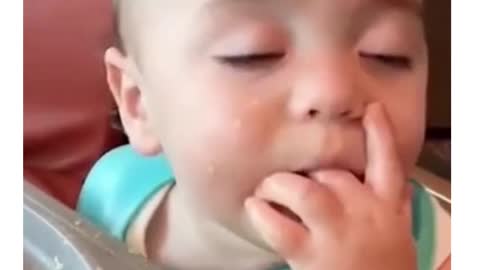 Funny Baby Videos eating #