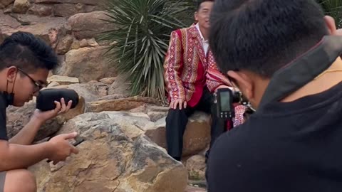 Best Pre-wedding Photographer Behind Video #wedding #photography #viral #photoshoot #zotung