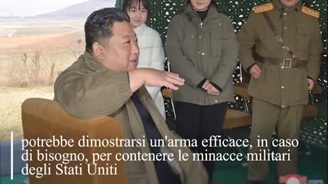 Kim Jong-Un mostra per la prima volta la figlia in pubblico e la porta a vedere il «missile