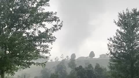 Wild Tornado in West Finley