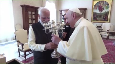 PM Modi meets Pope Francis in the Vatican City