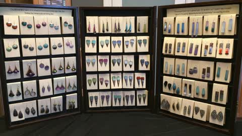 Portable Tri-Fold Earring Display by debVdesigns