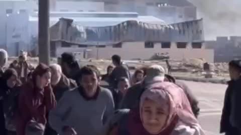 ►🚨▶◾️🇮🇱⚔️🇵🇸 Israeli occupation forces open fire at displaced Palestinians from Khan Younis city