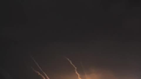 Isreal drops phosphorus munitions in Gaza